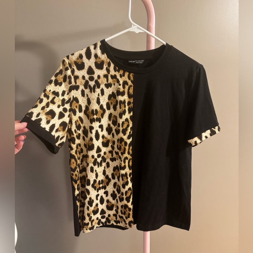 SHEIN Leopard and Black Short Sleeve Tee